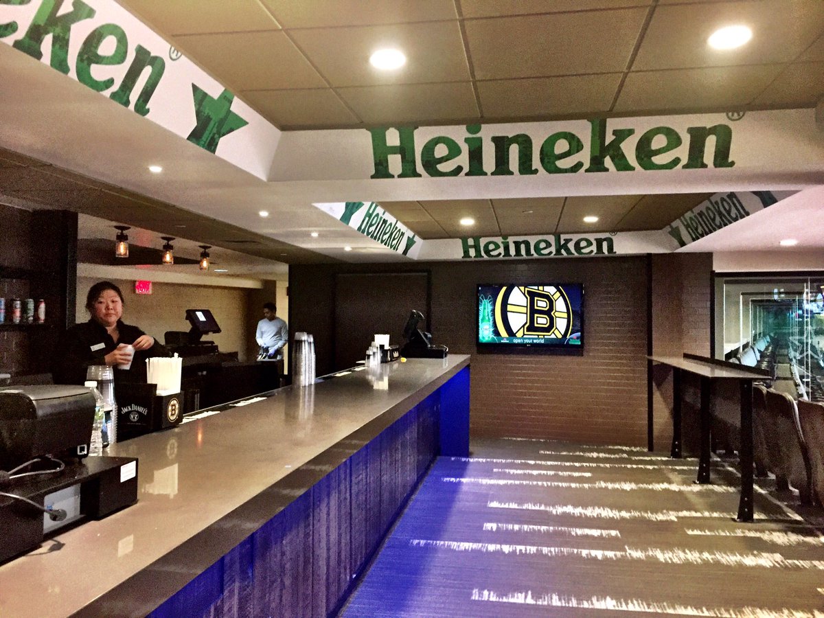 Photo of a Heineken Green Room concession stand at the TD Garden. 
